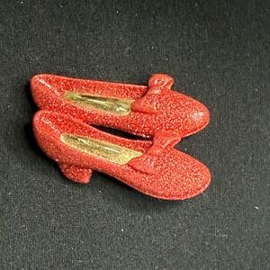 VTG Sparkly Red Ruby Slippers Brooch Pin Jewelry Inspired by The Wizard of Oz